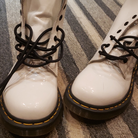 Dr. Martens - Picture 4 of 4